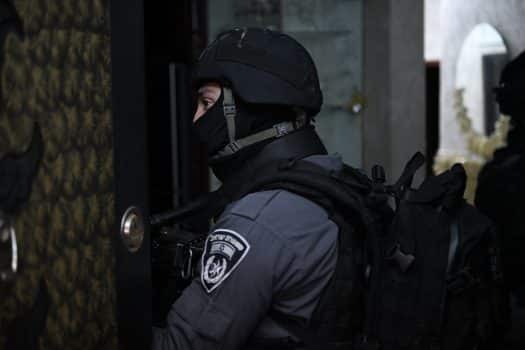 חיילי צה״ל נעצרו כי סיעו בהברחת אמצעי לחימה, מוצרי טבק ורכוש משטחי הרשות הפלסטינית לישראל