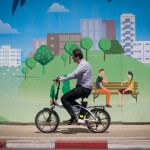 המחוזי בתל אביב בתקדים: ראוי לחייב רוכבי אופניים חשמליים בביטוח חובה